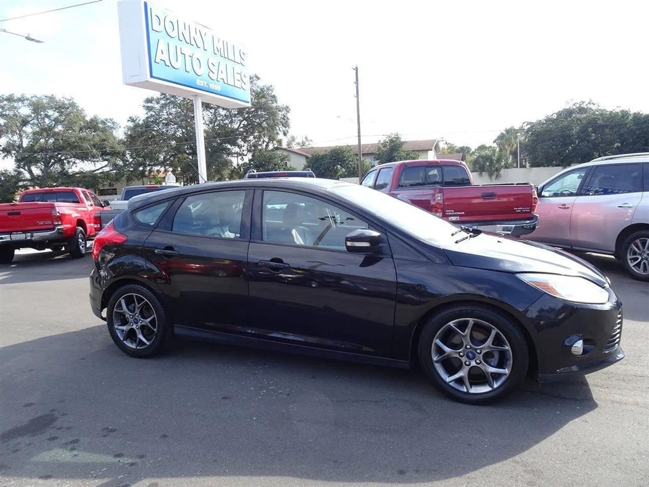 Ford Focus 5dr HB SE 2014