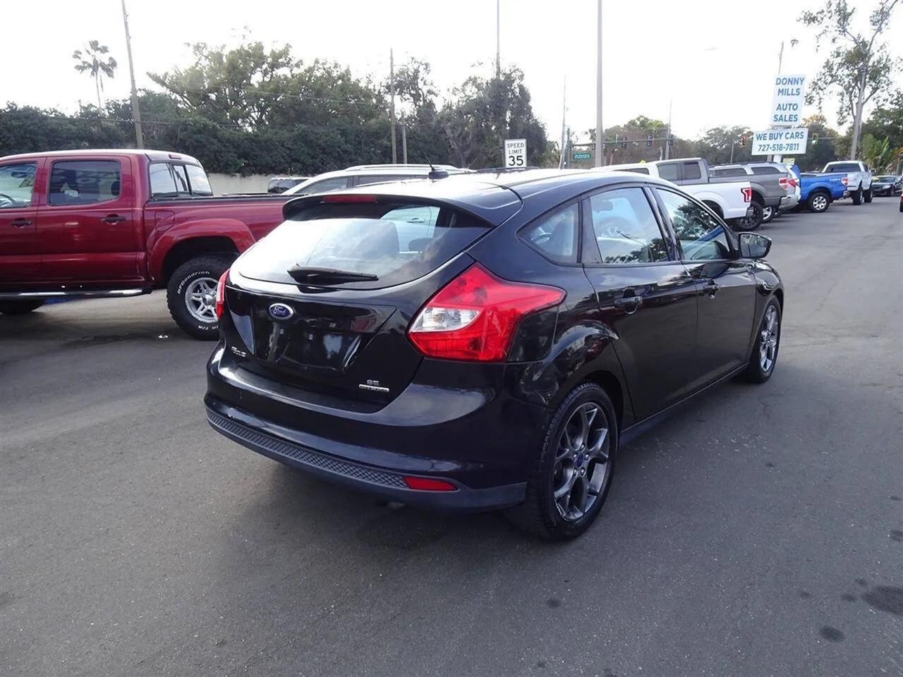 Ford Focus 5dr HB SE 2014