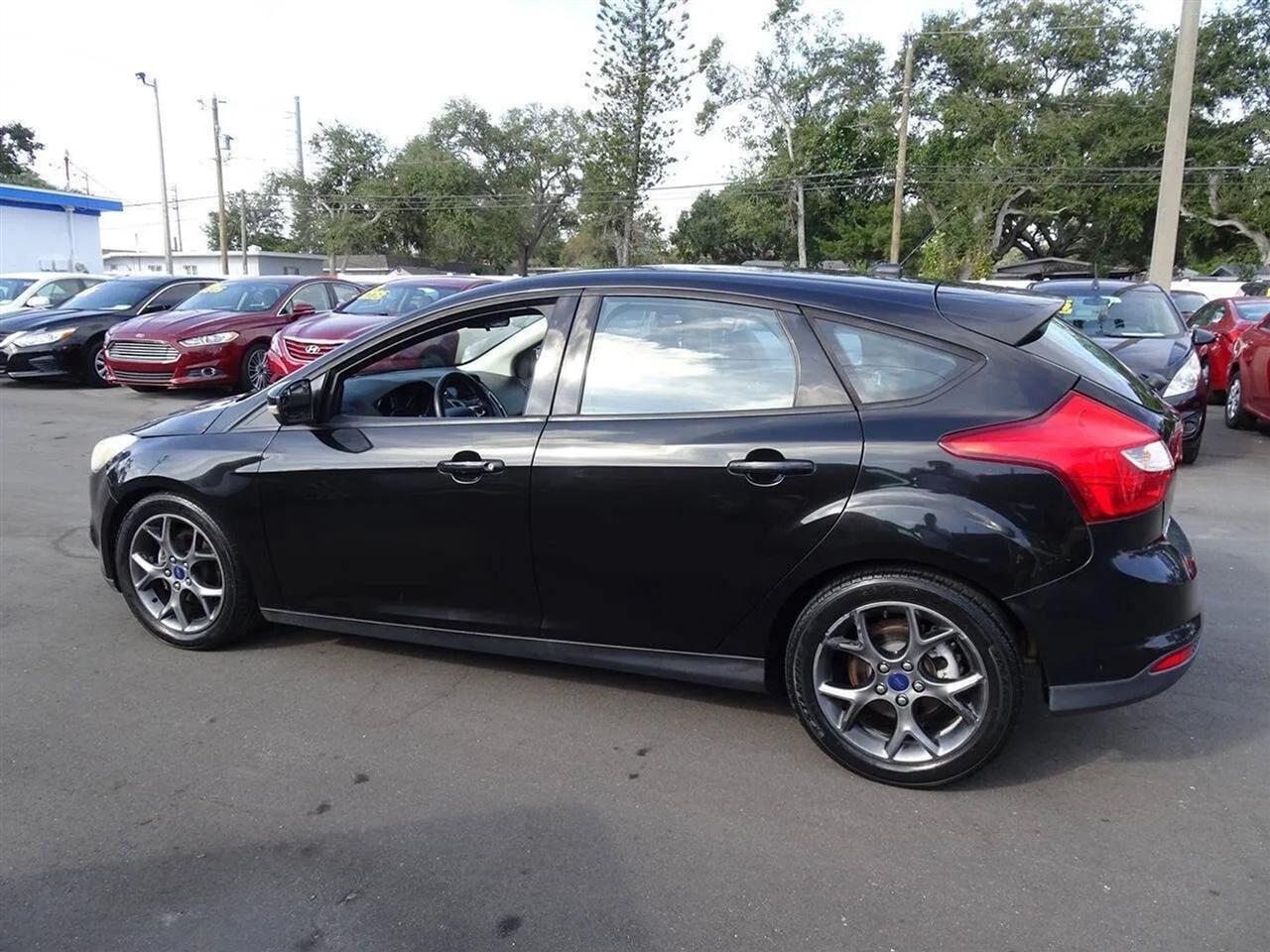 Ford Focus 5dr HB SE 2014