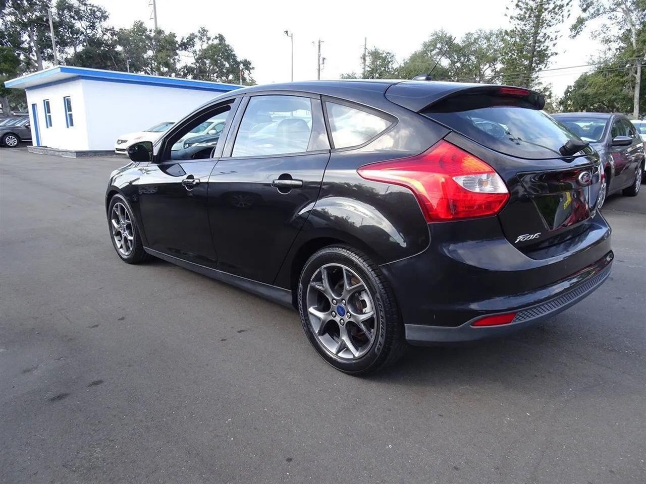 Ford Focus 5dr HB SE 2014