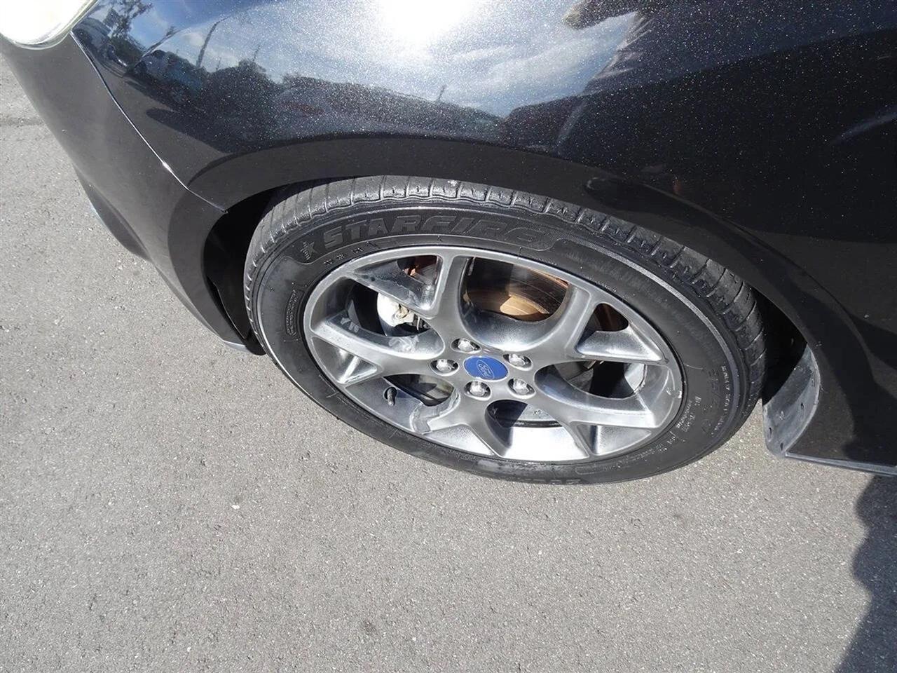 Ford Focus 5dr HB SE 2014