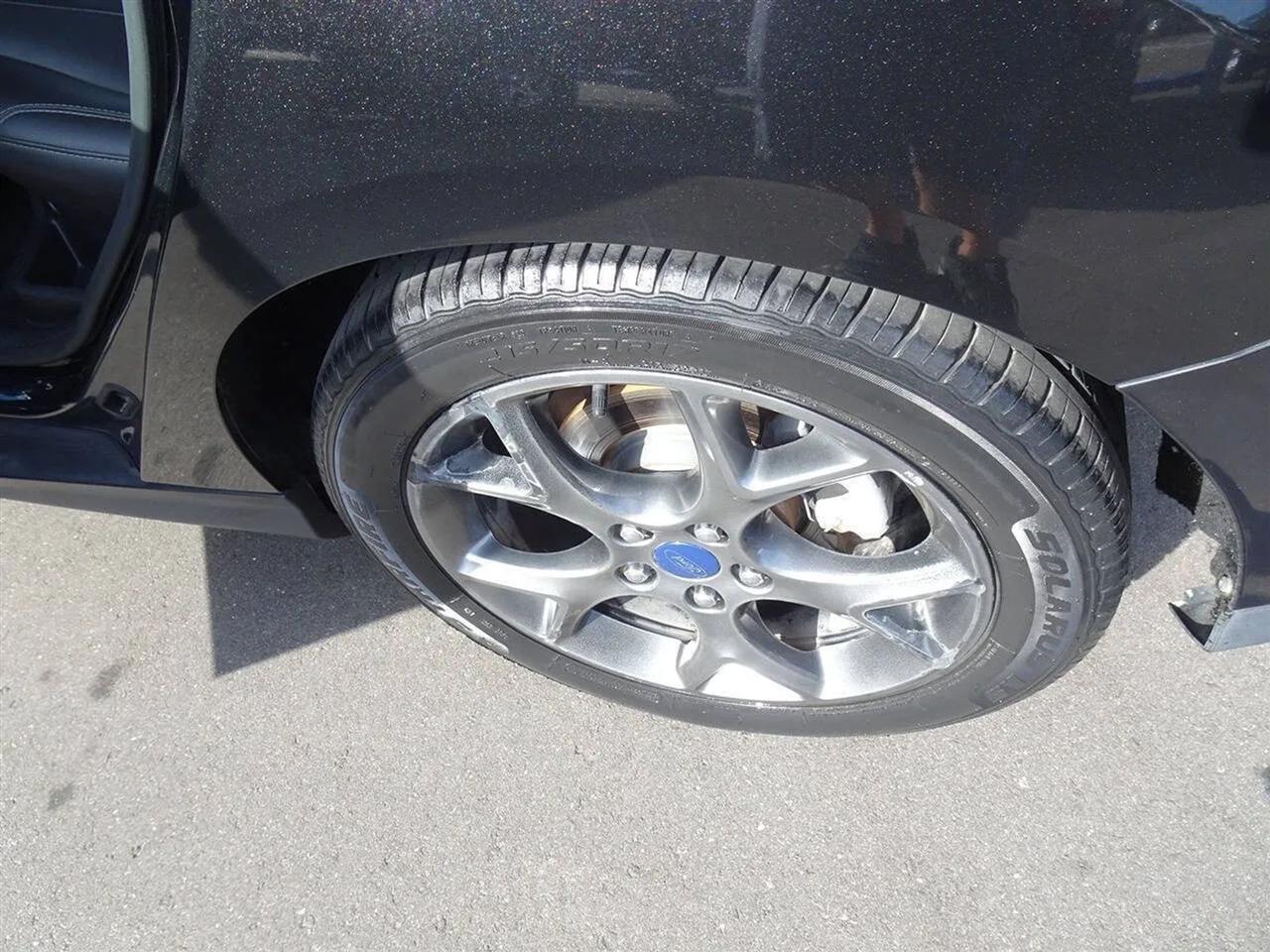 Ford Focus 5dr HB SE 2014