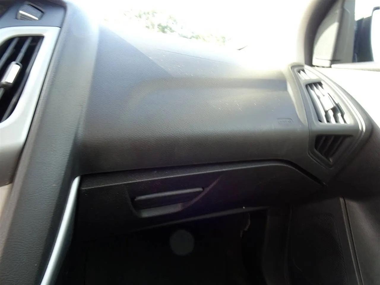 Ford Focus 5dr HB SE 2014