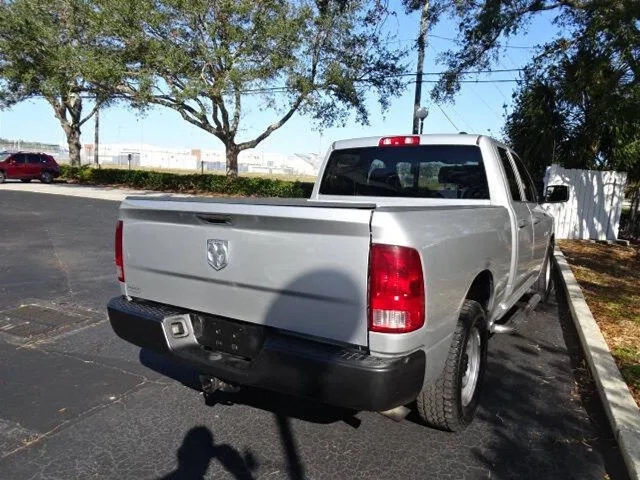 2010 RAM Ram 1500 Pickup ST - Photo 10