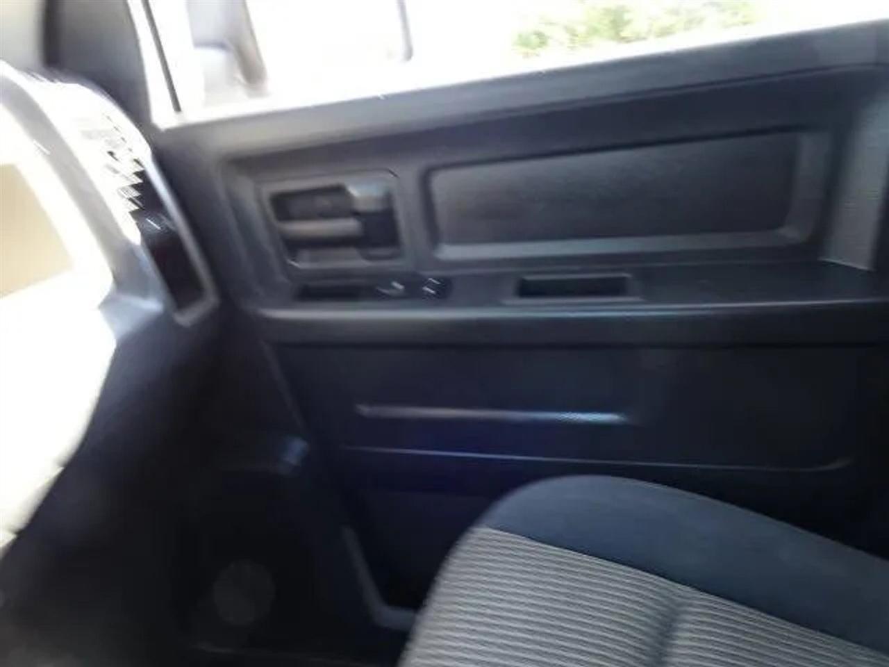 2010 RAM Ram 1500 Pickup ST - Photo 41