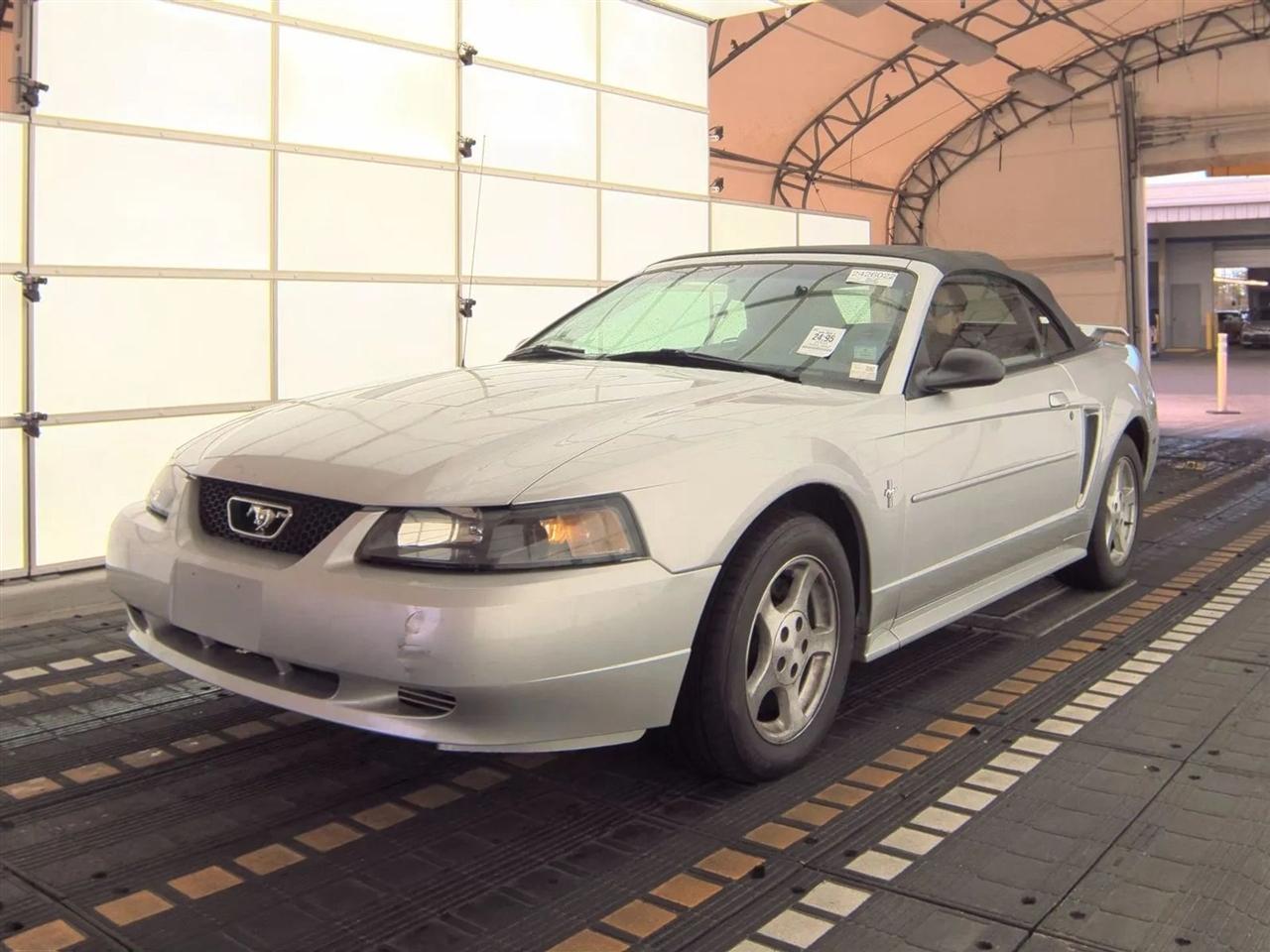 2003 Ford Mustang Deluxe