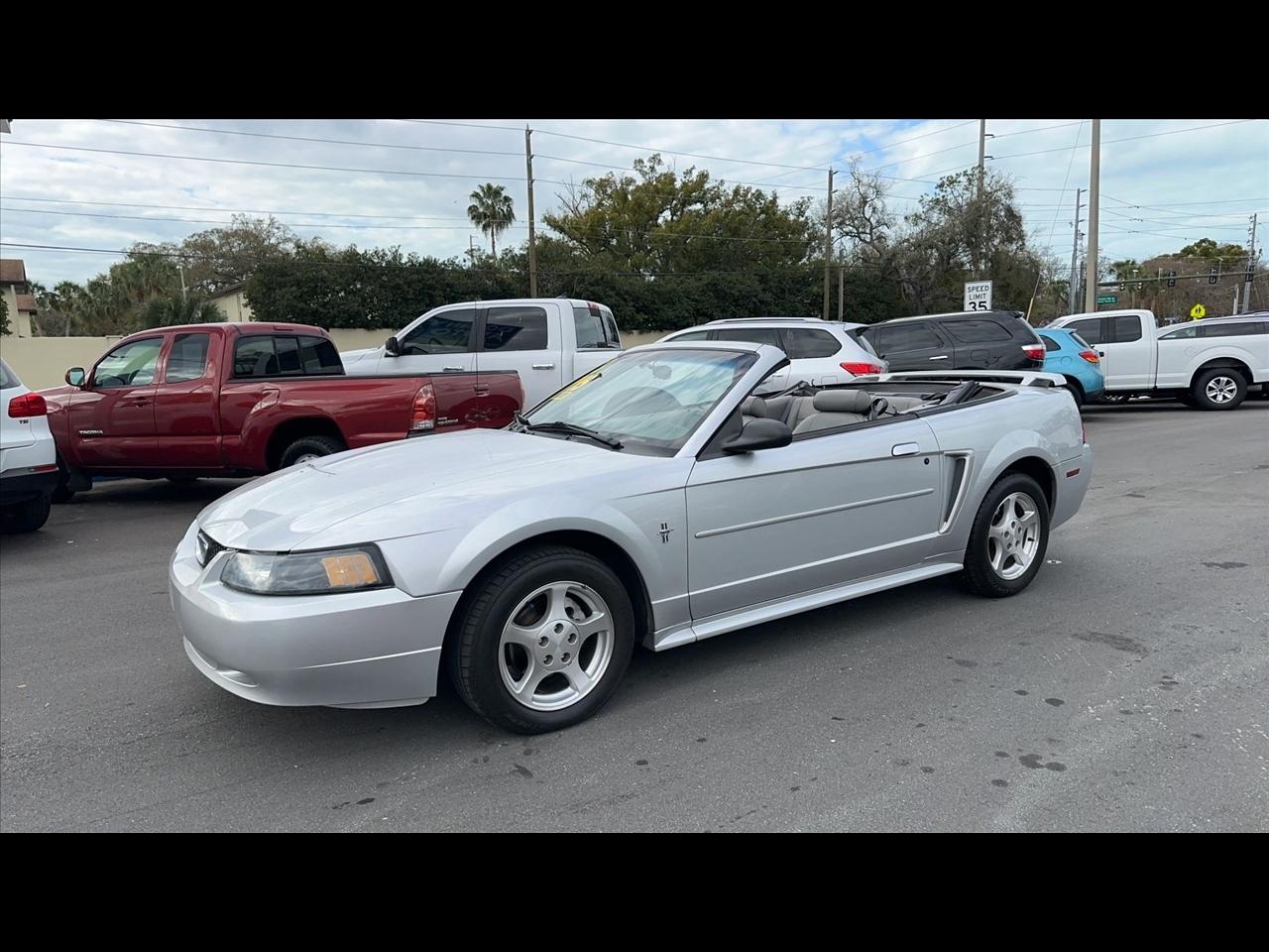 2003 Ford Mustang Deluxe