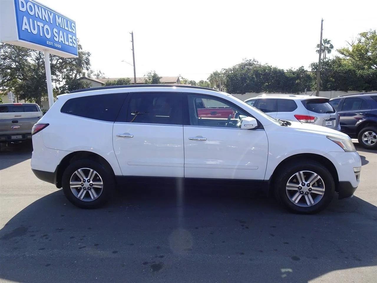 Chevrolet Traverse FWD 4dr LT w/2LT 2016