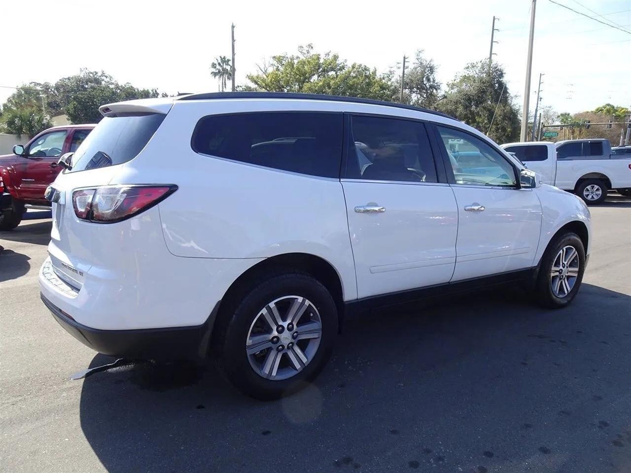 Chevrolet Traverse FWD 4dr LT w/2LT 2016