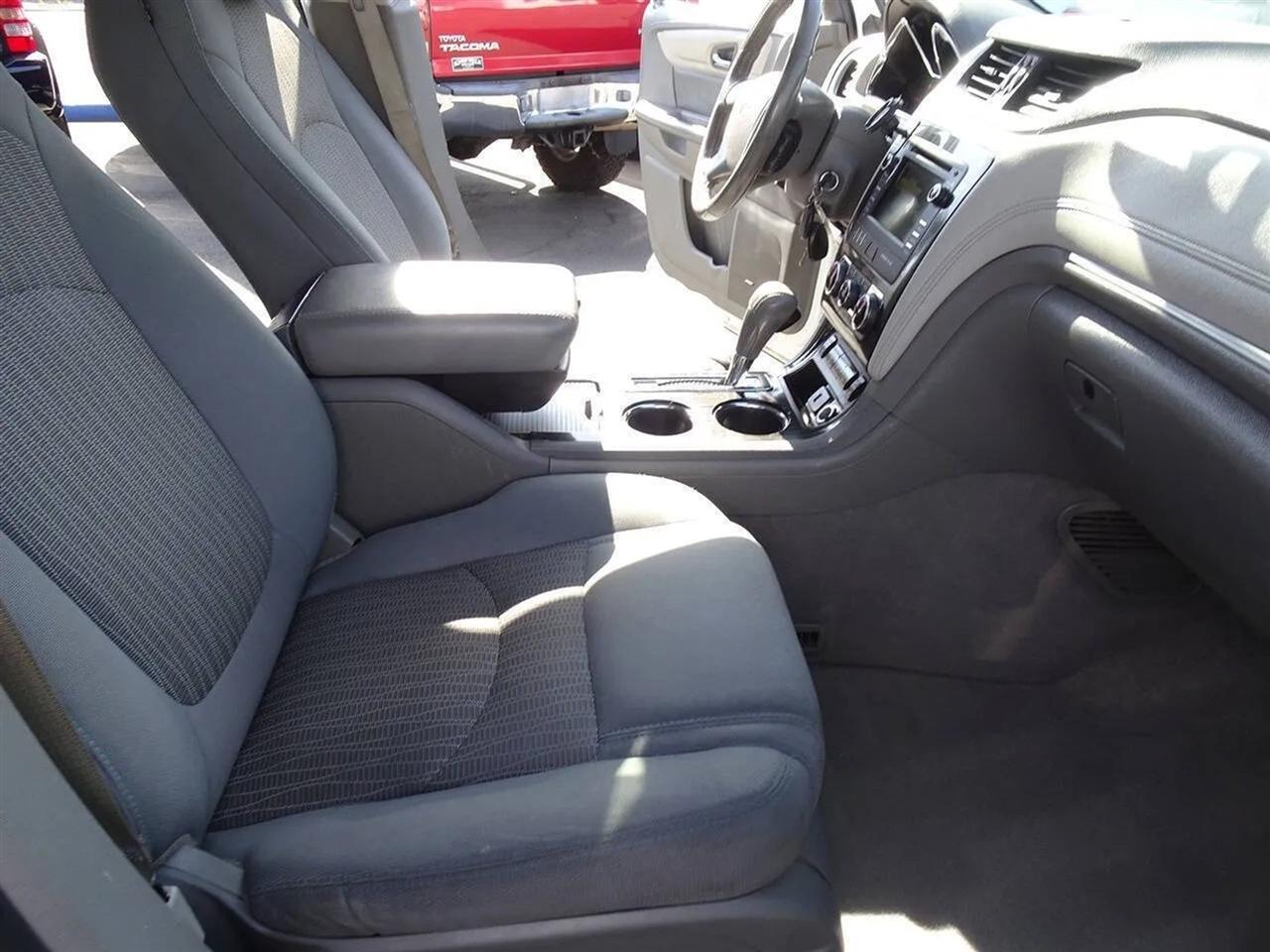 Chevrolet Traverse FWD 4dr LT w/2LT 2016