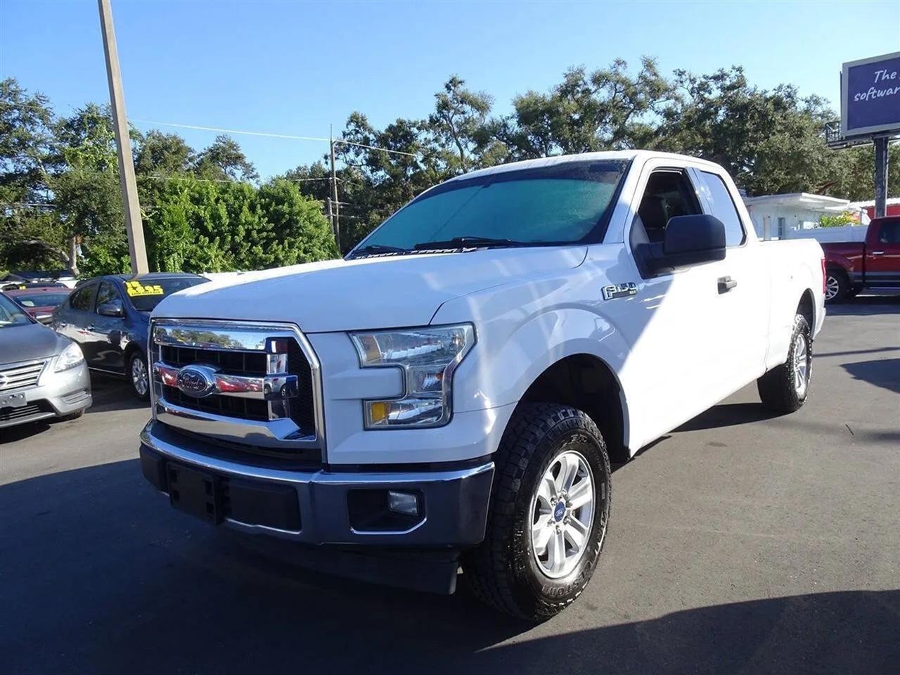 Ford F-150 Lariat 2WD SuperCab 8' Box 2017