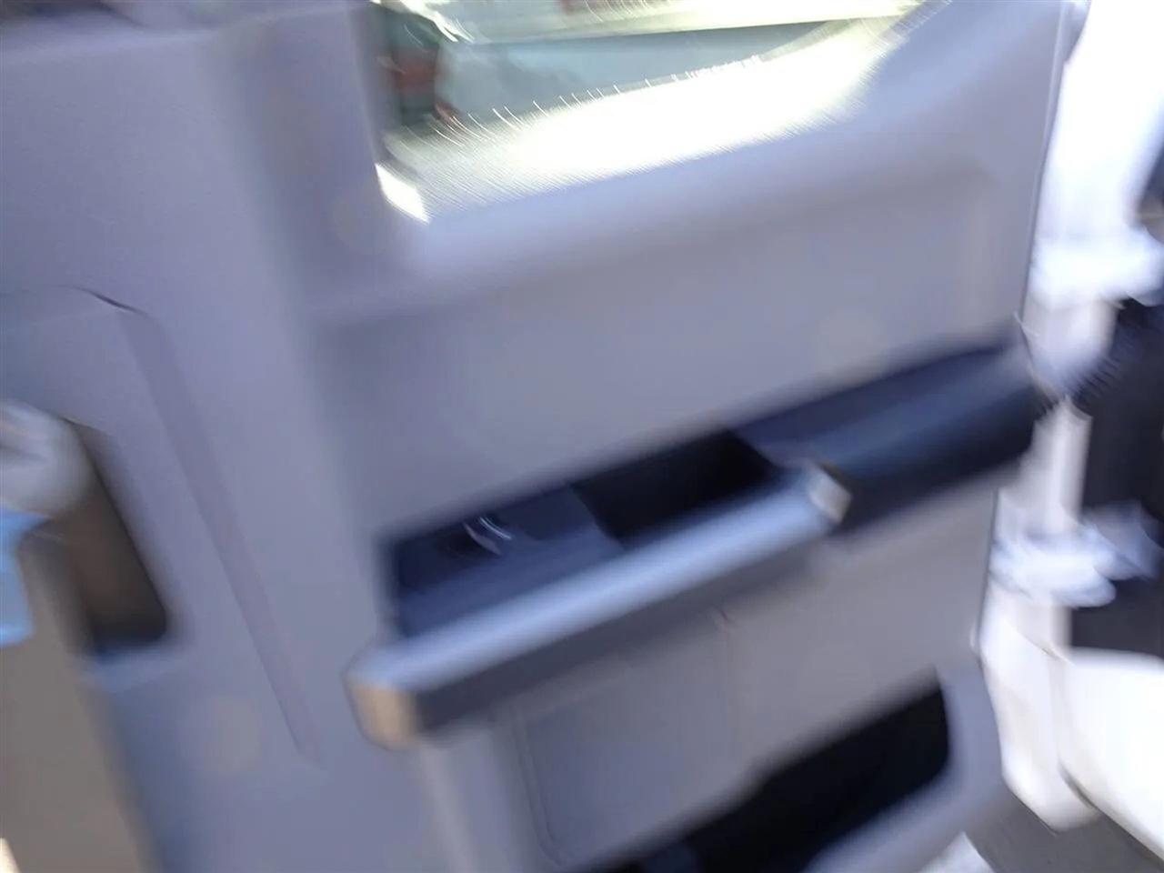 Ford F-150 Lariat 2WD SuperCab 8' Box 2017