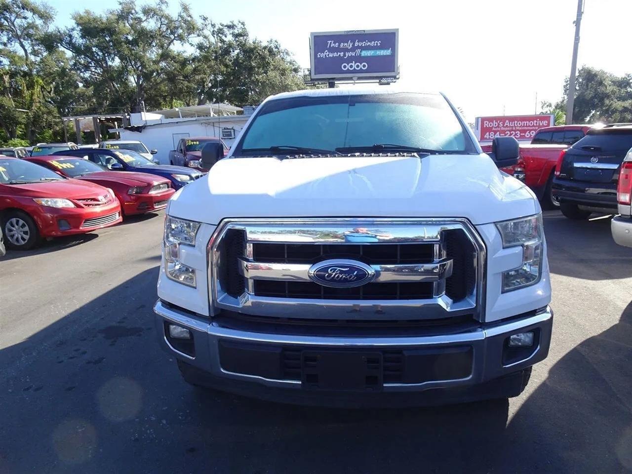 Ford F-150 Lariat 2WD SuperCab 8' Box 2017