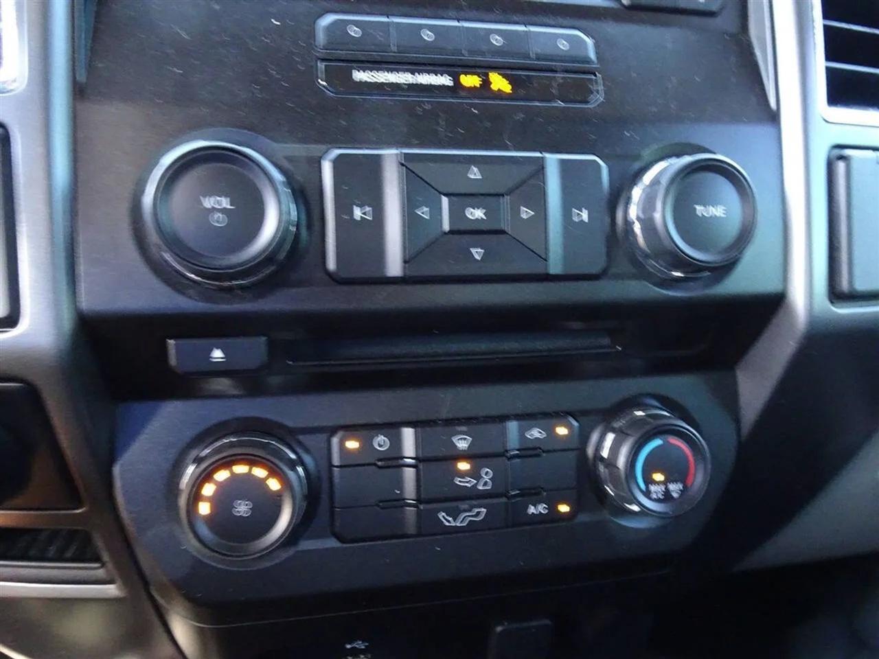 Ford F-150 Lariat 2WD SuperCab 8' Box 2017