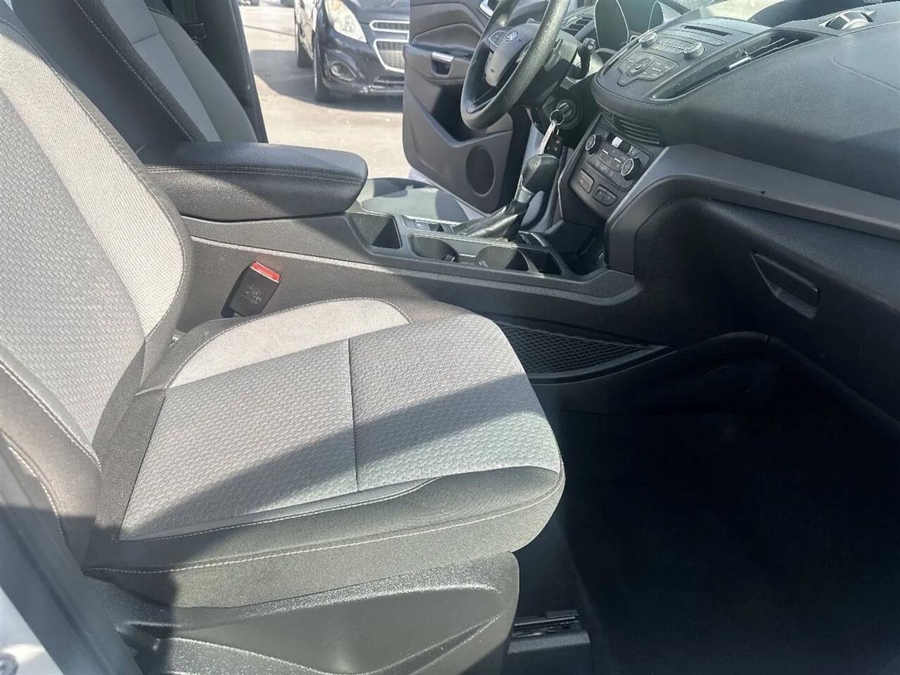 Ford Escape SE FWD 2017