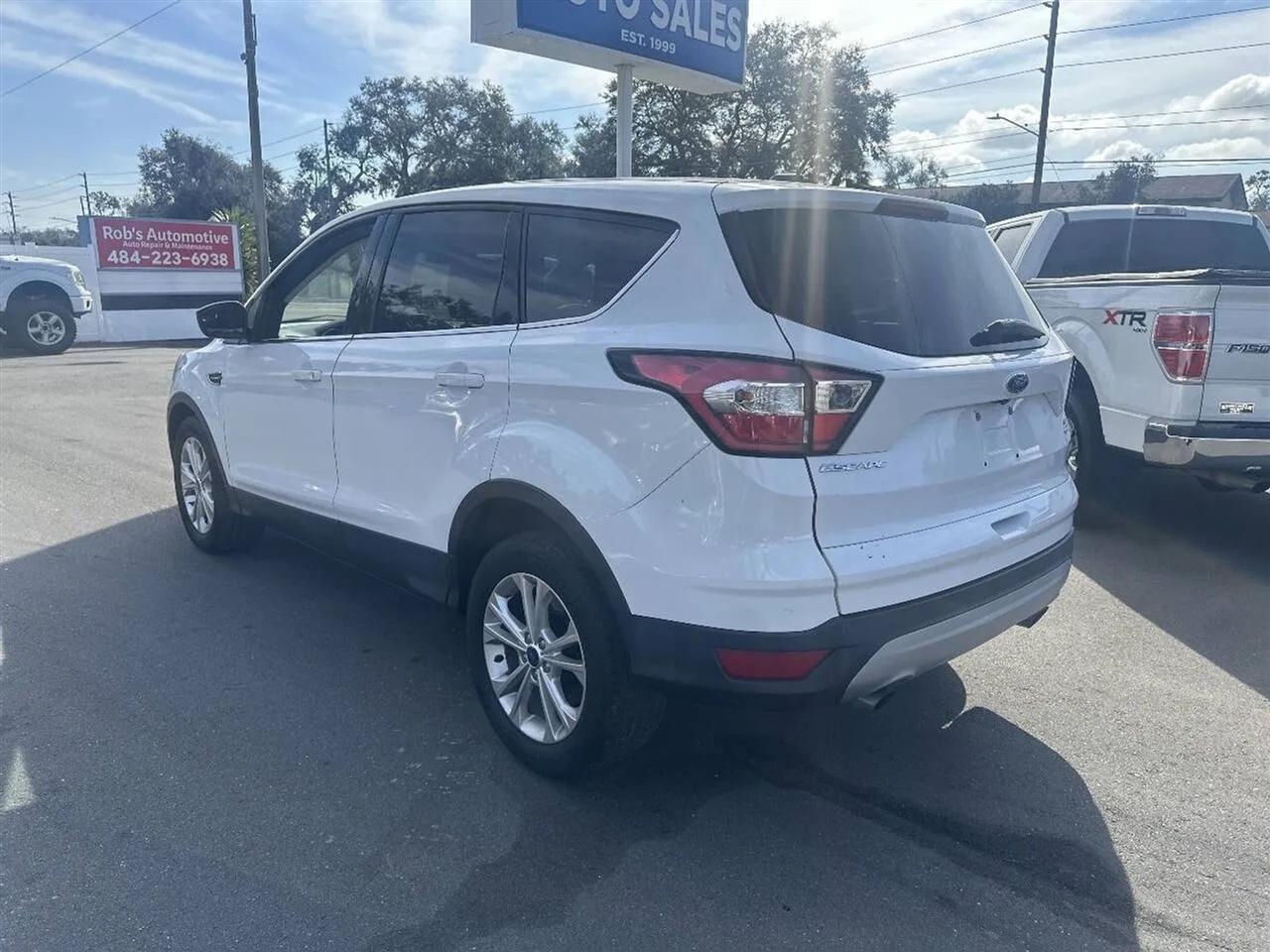 Ford Escape SE FWD 2017
