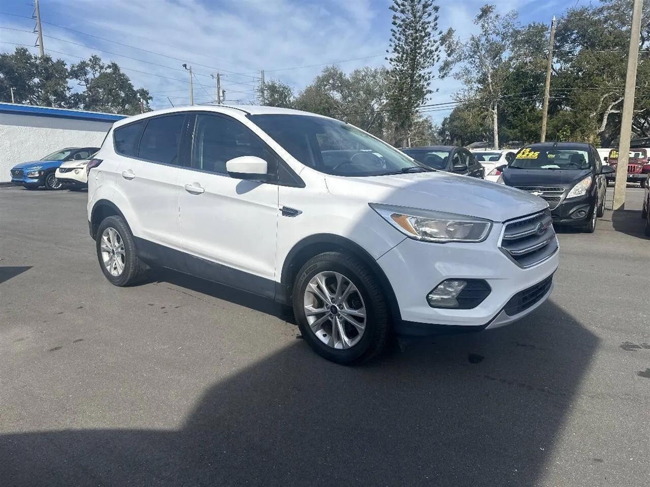 Ford Escape SE FWD 2017