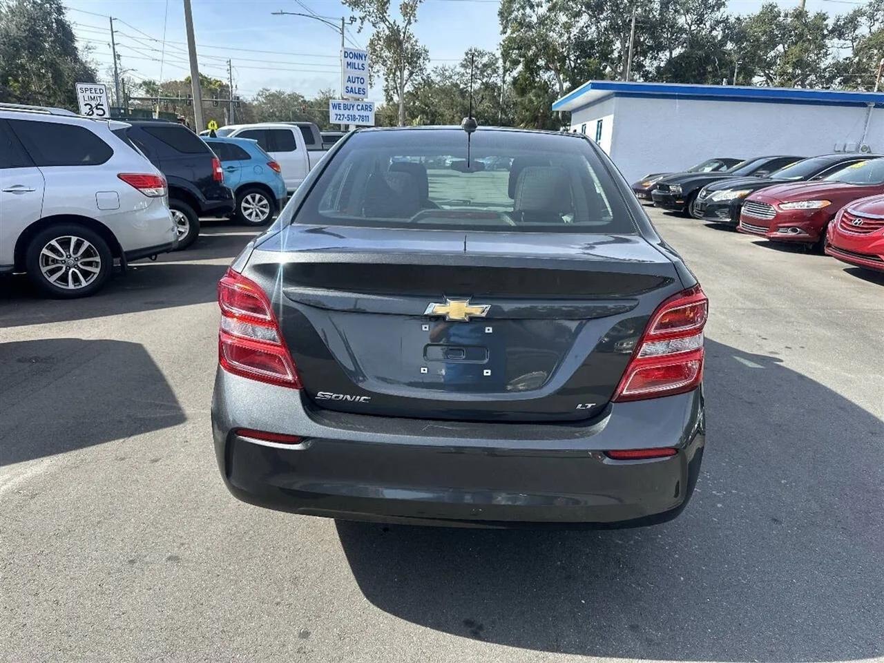 Chevrolet Sonic 4dr Sdn Auto LT 2019