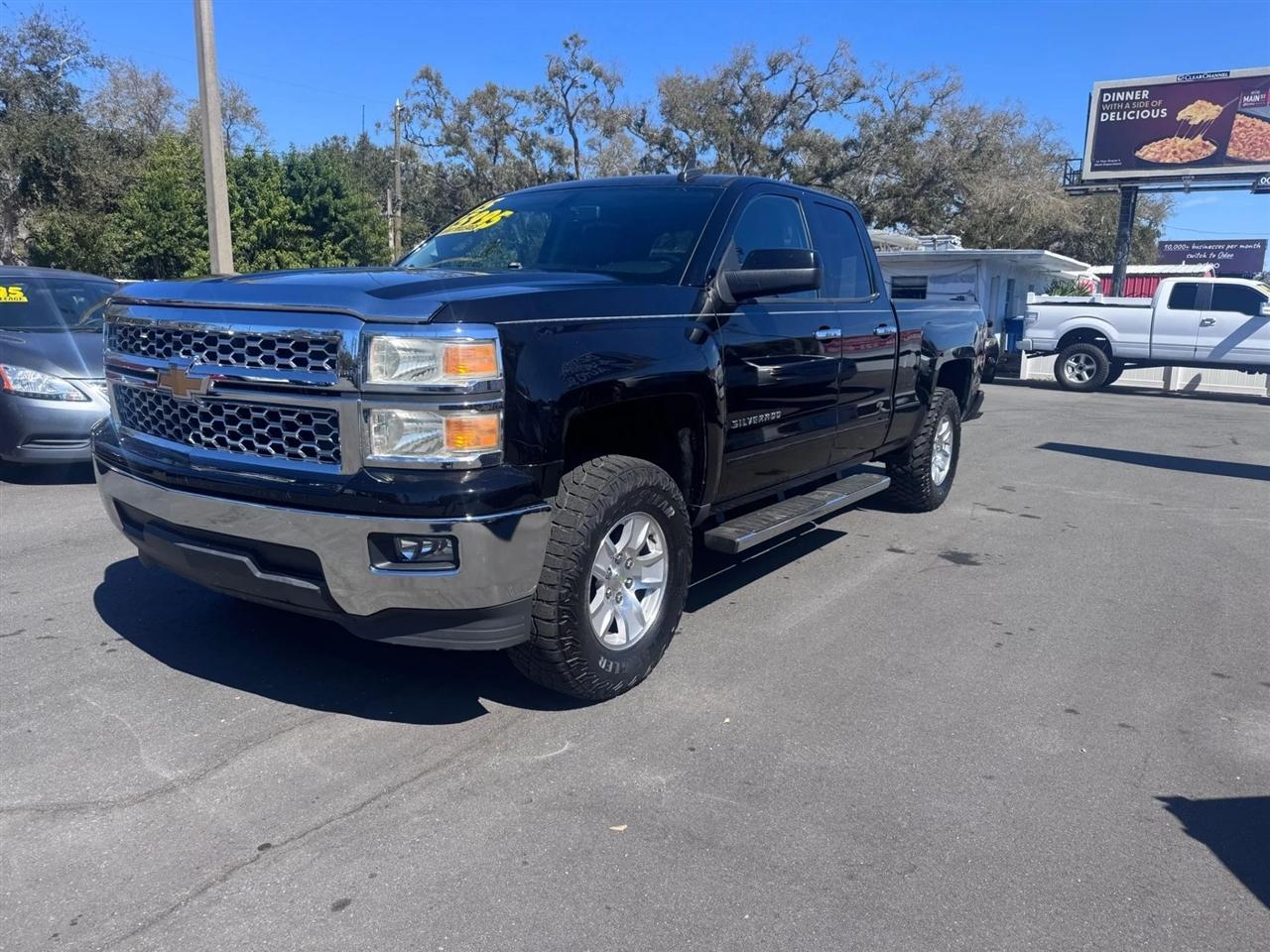 Chevrolet Silverado 1500 2WD Double Cab 143.5" LT w/1LT 2015