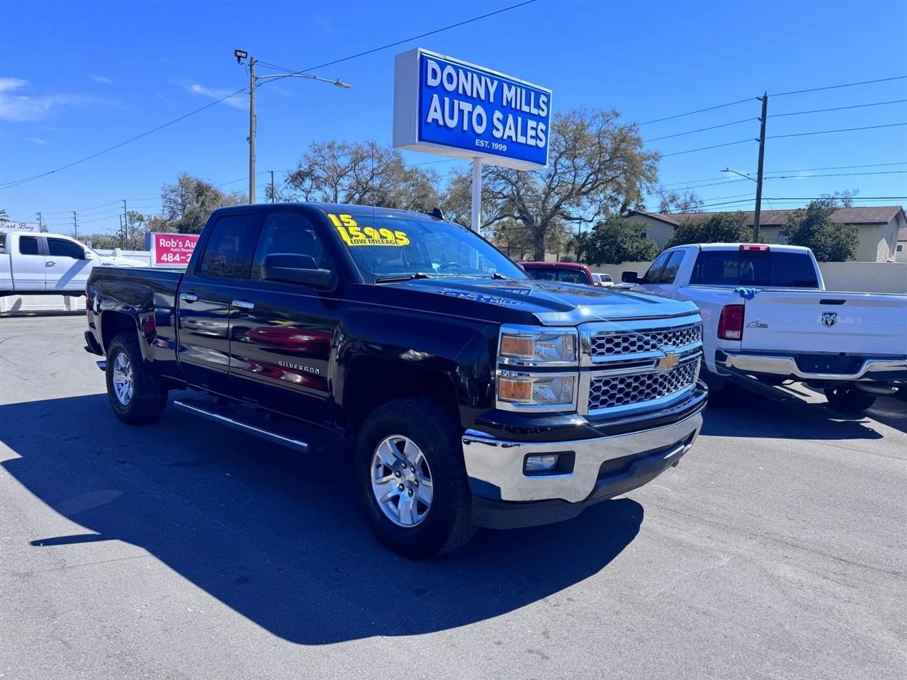 Chevrolet Silverado 1500 2WD Double Cab 143.5" LT w/1LT 2015
