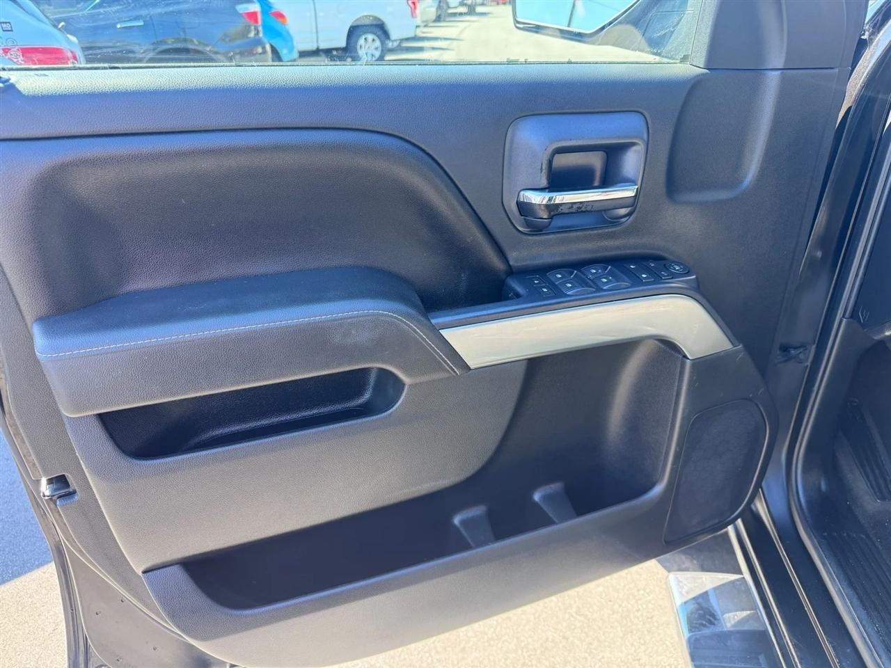 Chevrolet Silverado 1500 2WD Double Cab 143.5" LT w/1LT 2015