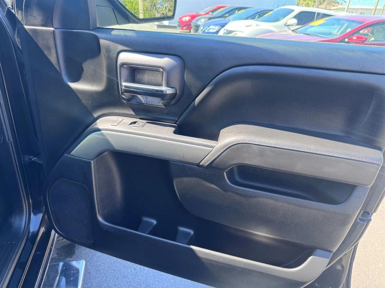 Chevrolet Silverado 1500 2WD Double Cab 143.5" LT w/1LT 2015