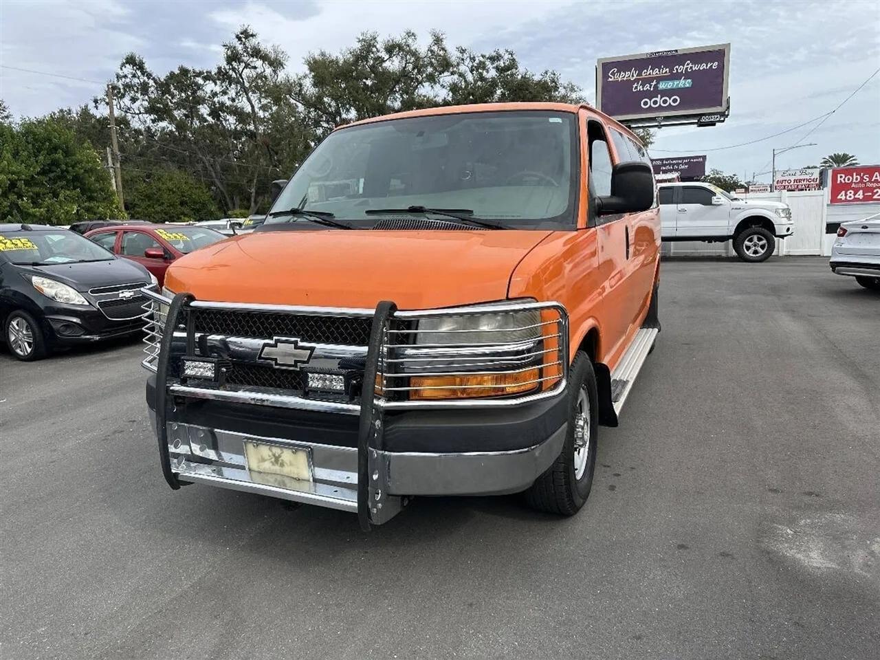 Chevrolet Express Passenger RWD 3500 135" LT w/1LT 2013