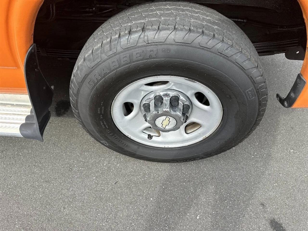 Chevrolet Express Passenger RWD 3500 135" LT w/1LT 2013