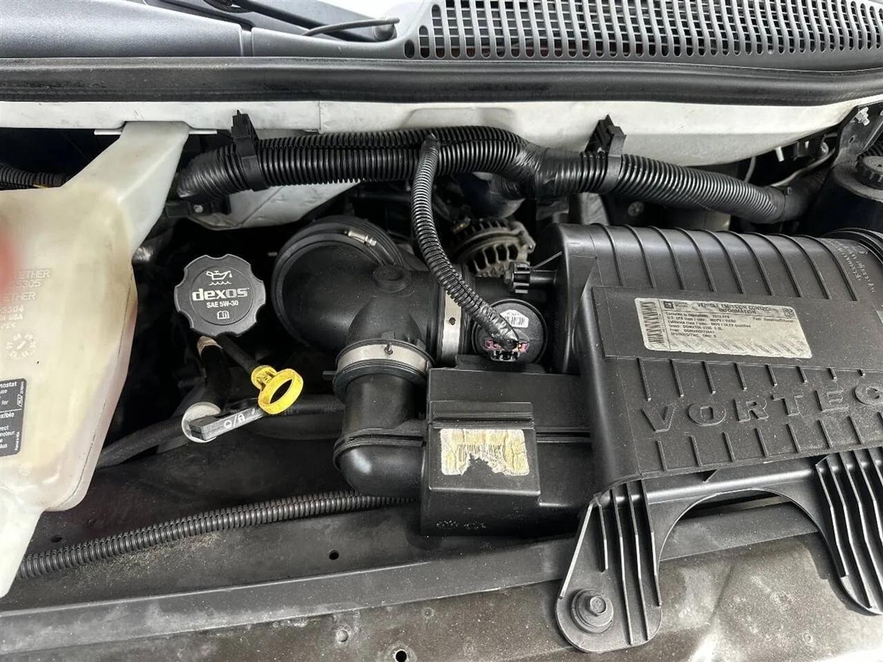 Chevrolet Express Passenger RWD 3500 135" LT w/1LT 2013