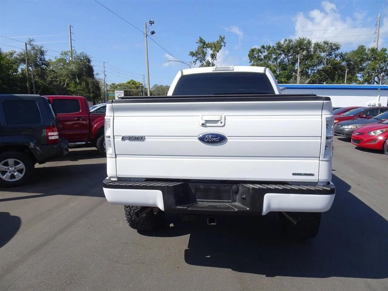 Ford F-150 4WD SuperCab 145" Lariat 2014