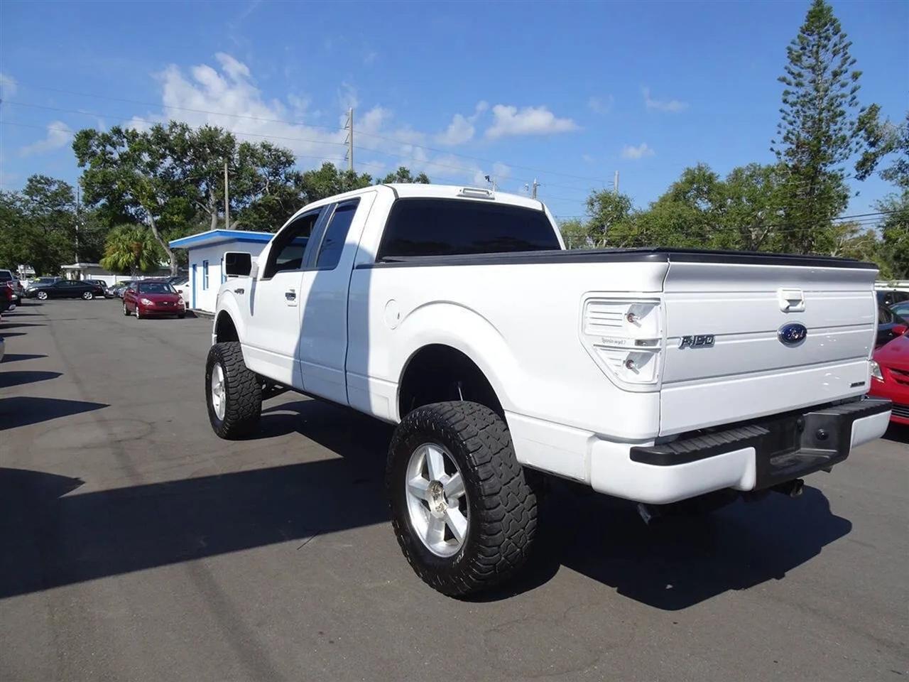 Ford F-150 4WD SuperCab 145" Lariat 2014