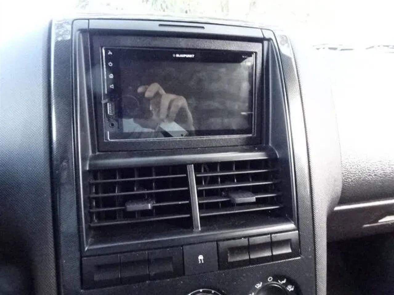 Ford Explorer RWD 4dr XLT 2010