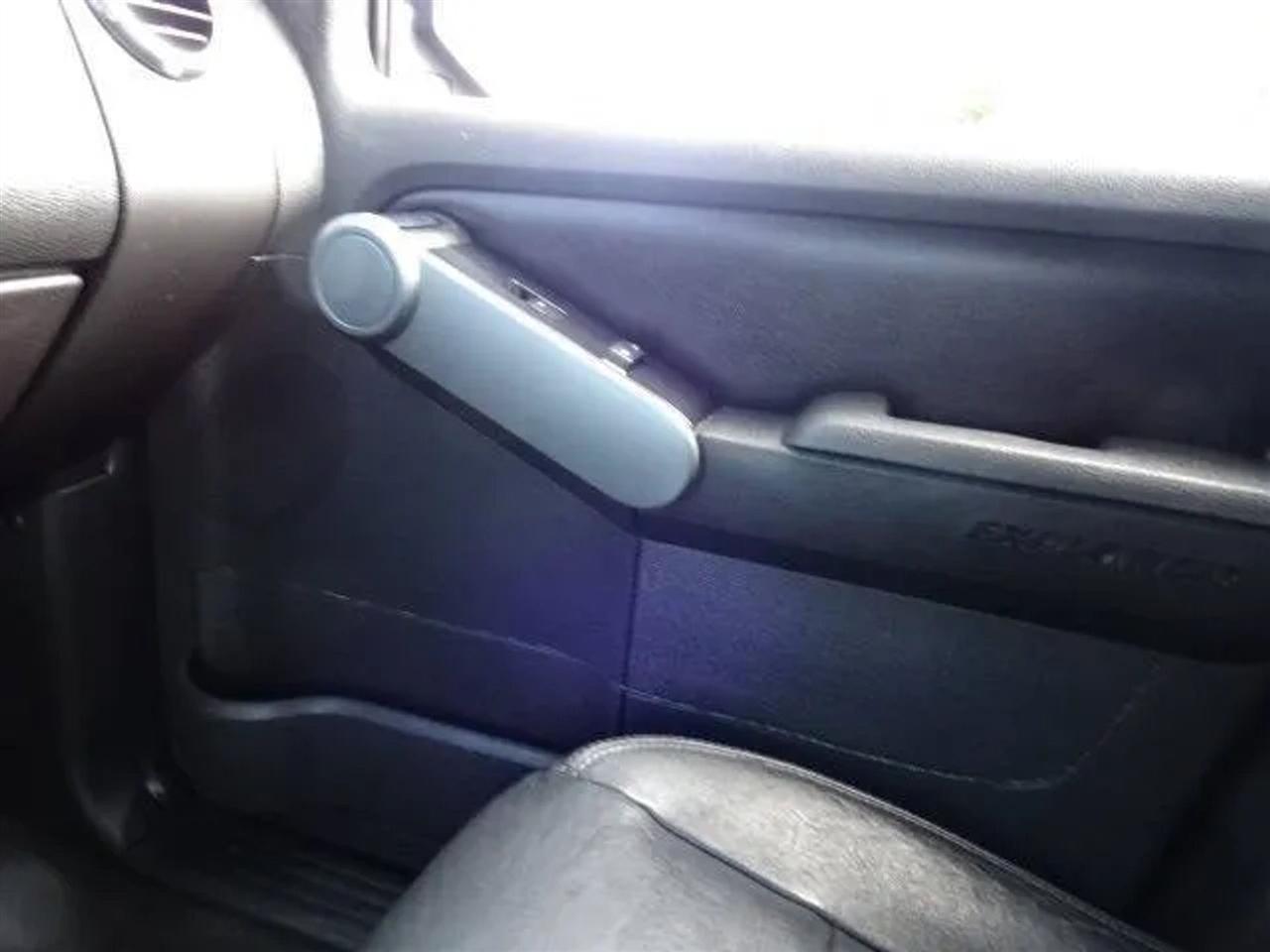 Ford Explorer RWD 4dr XLT 2010