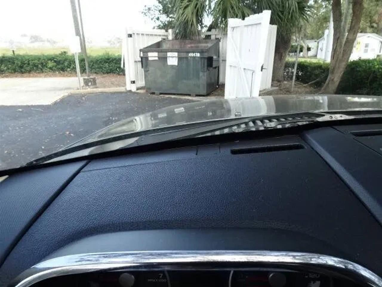 Ford Explorer RWD 4dr XLT 2010