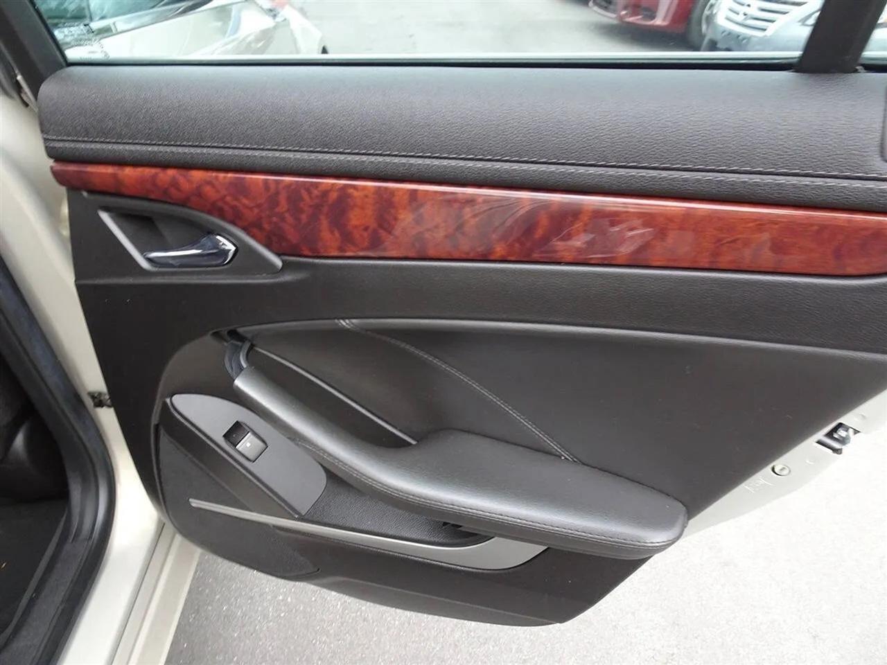 Cadillac CTS 4dr Sdn RWD w/1SA 2008