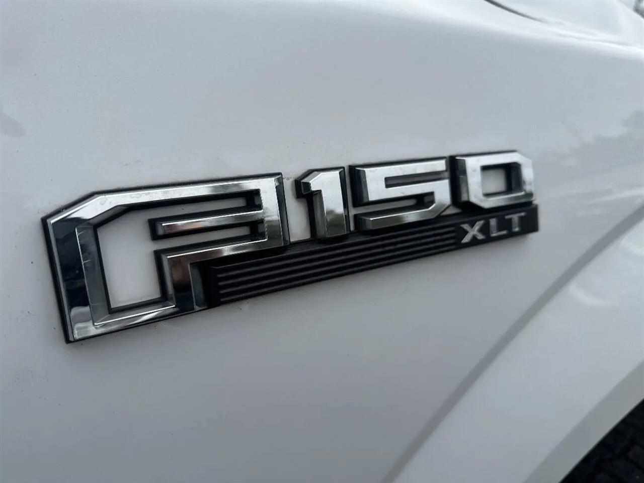 Ford F-150 2WD SuperCab 145" Lariat 2016