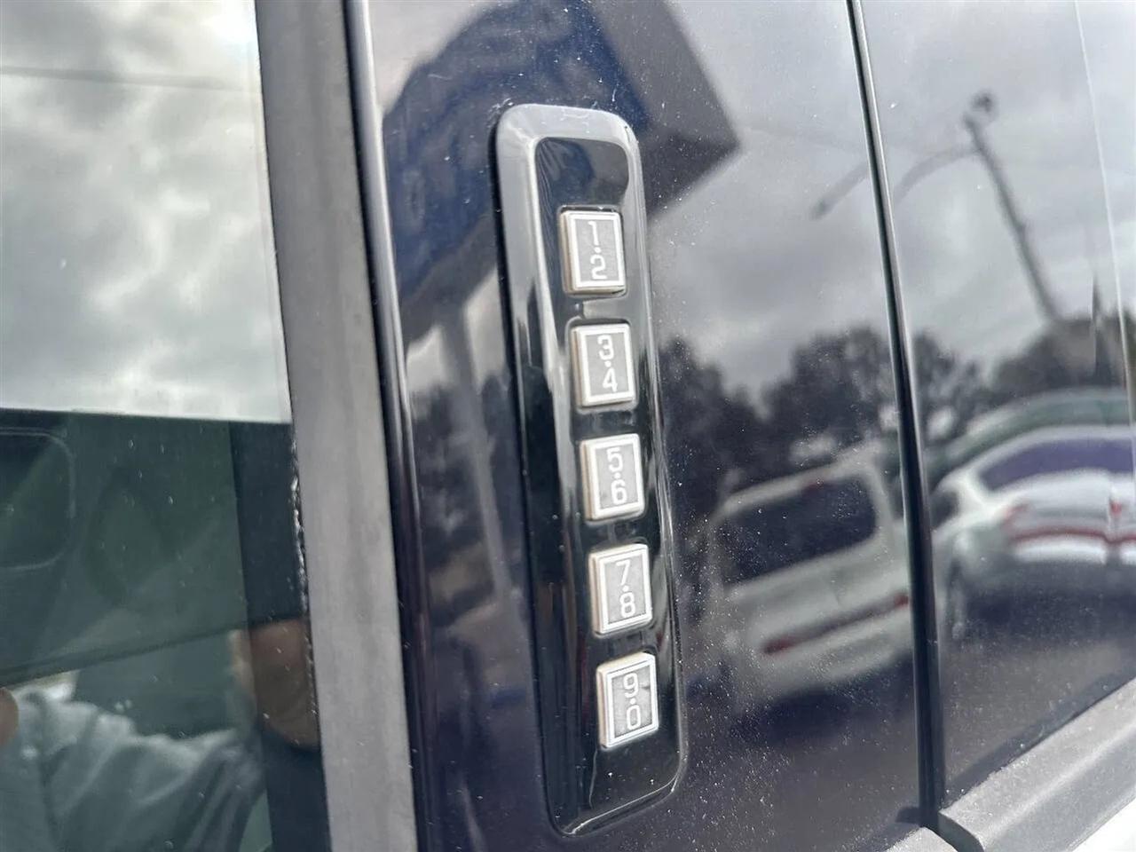 Ford F-150 2WD SuperCab 145" Lariat 2016