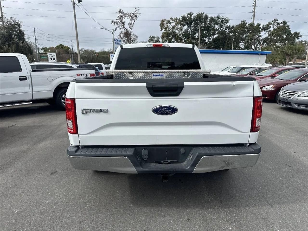 Ford F-150 2WD SuperCab 145" Lariat 2016