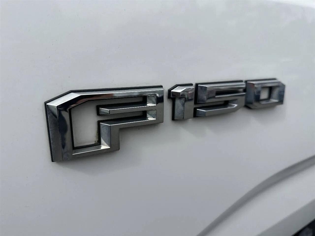 Ford F-150 2WD SuperCab 145" Lariat 2016