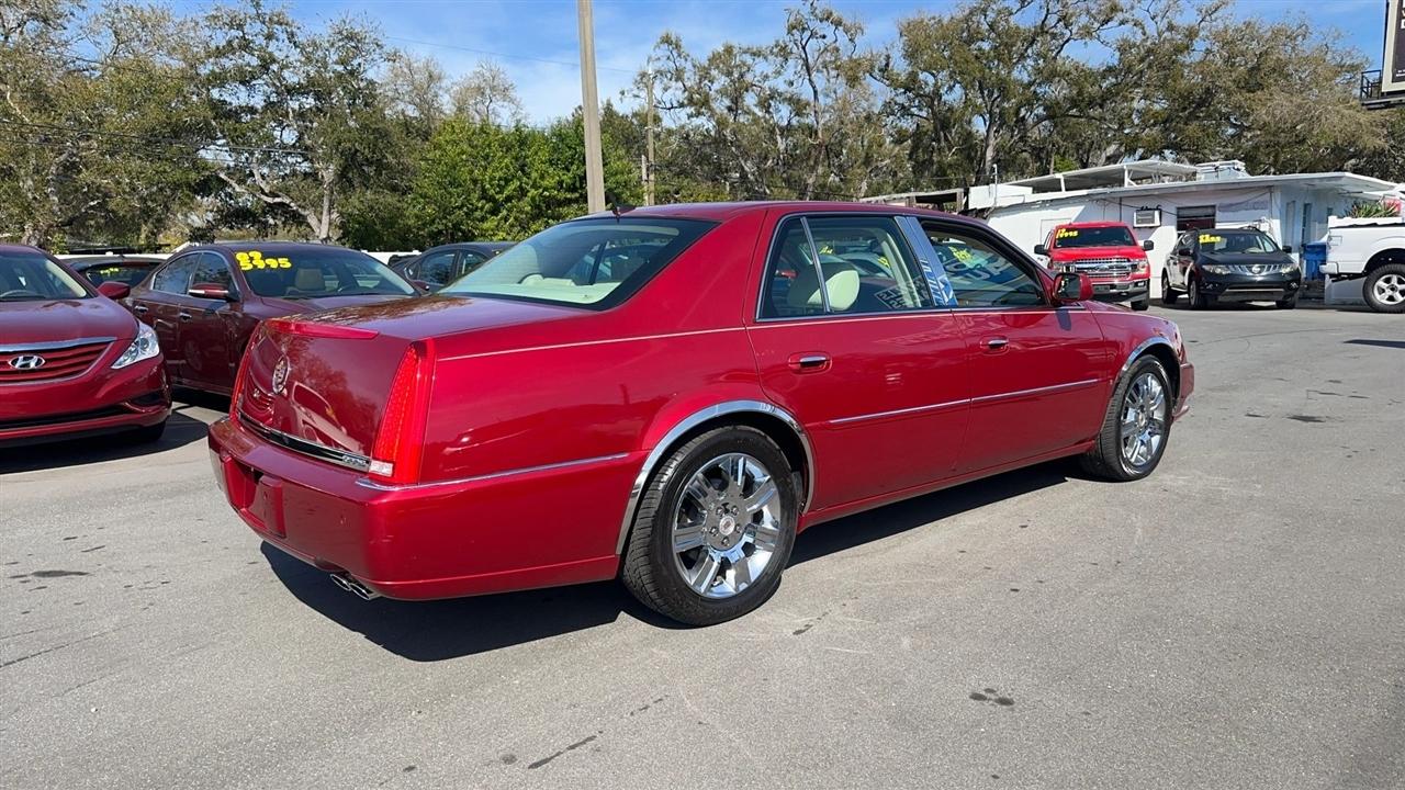 Cadillac DTS 4dr Sdn w/1SE 2008