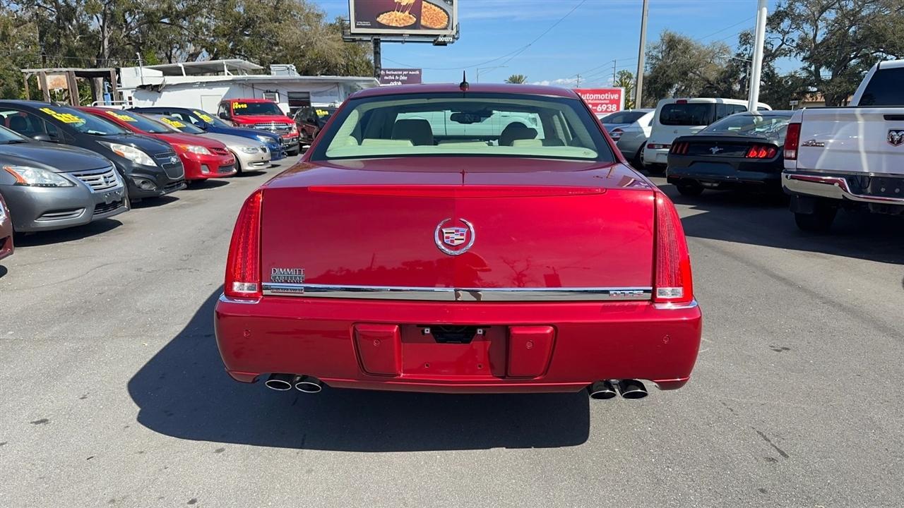 Cadillac DTS 4dr Sdn w/1SE 2008