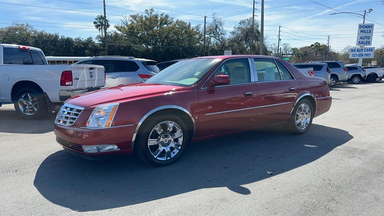 Cadillac DTS 4dr Sdn w/1SE 2008