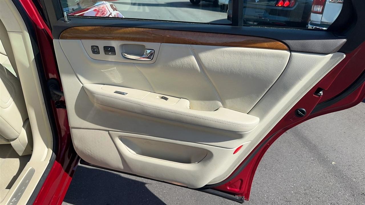 Cadillac DTS 4dr Sdn w/1SE 2008