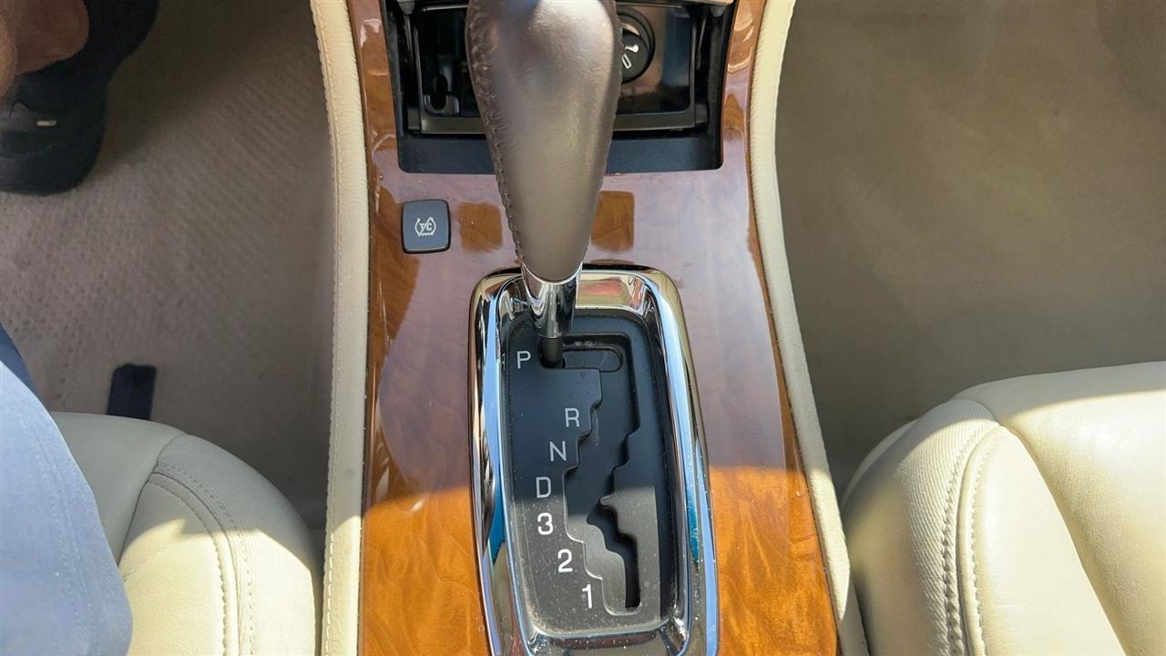 Cadillac DTS 4dr Sdn w/1SE 2008