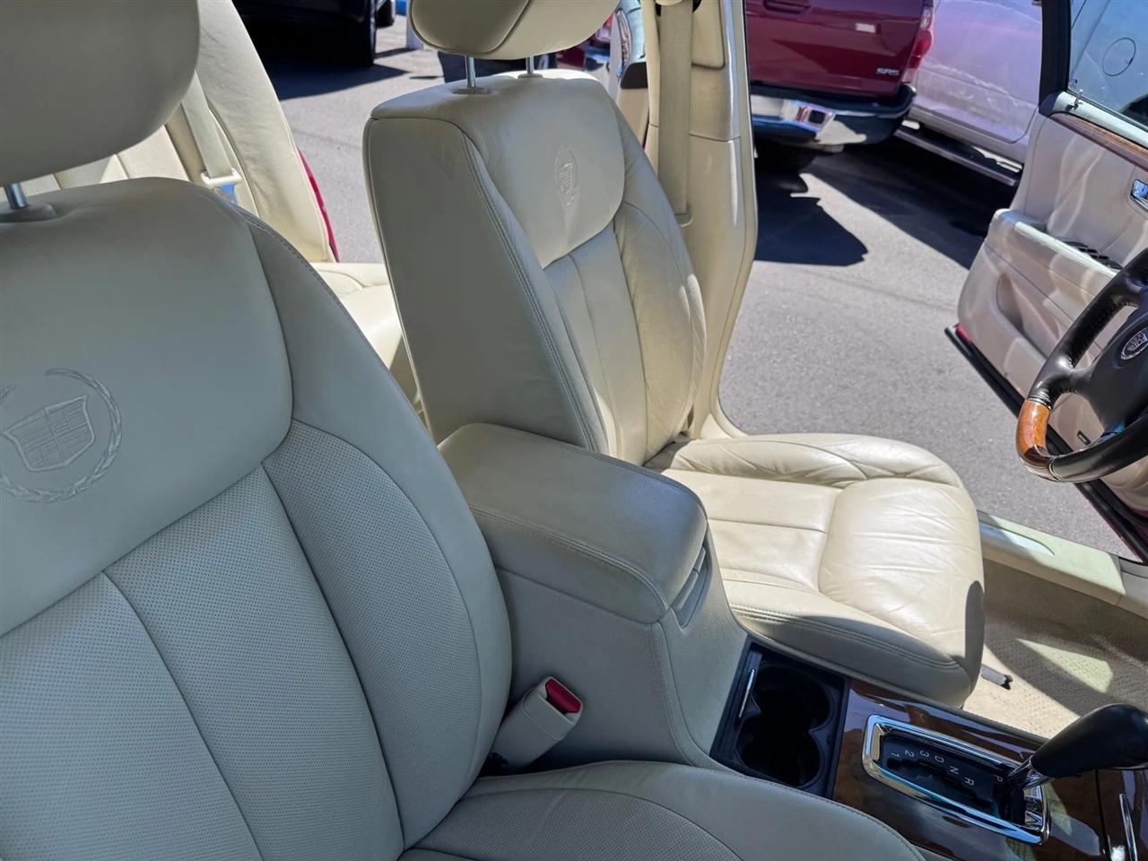 Cadillac DTS 4dr Sdn w/1SE 2008