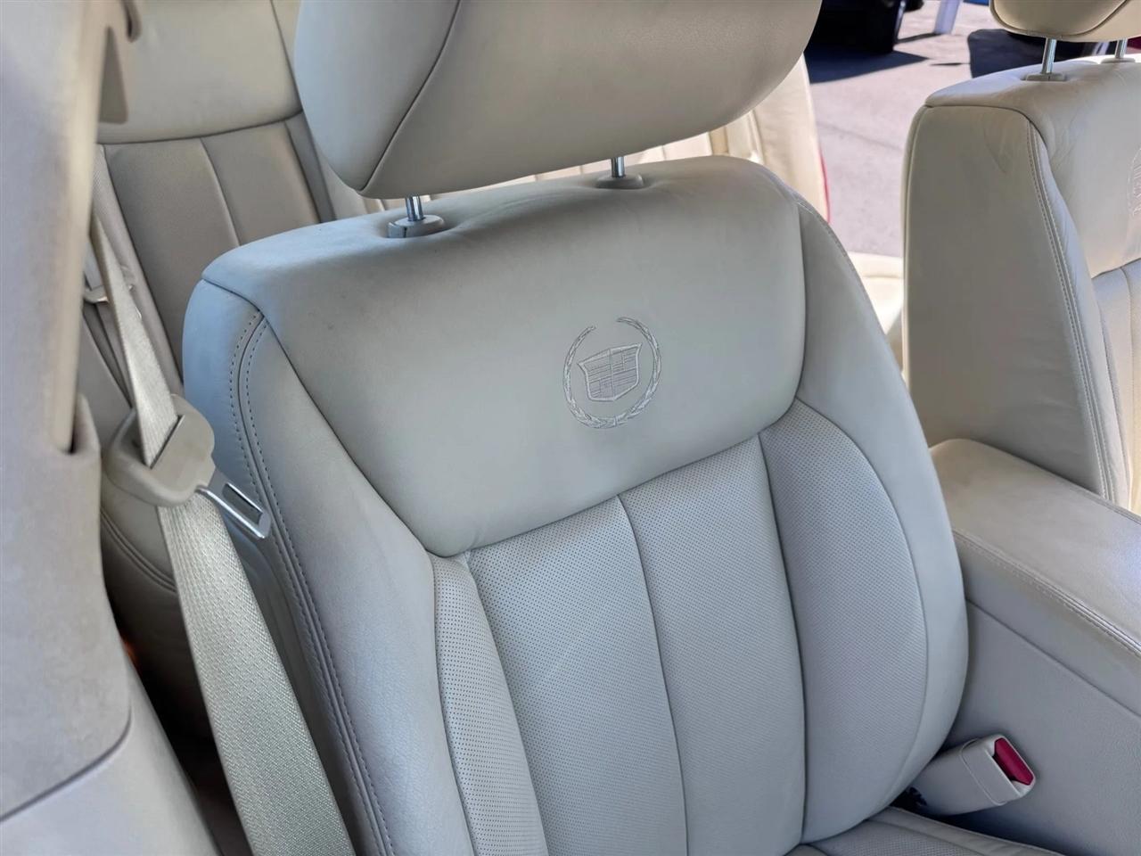 Cadillac DTS 4dr Sdn w/1SE 2008