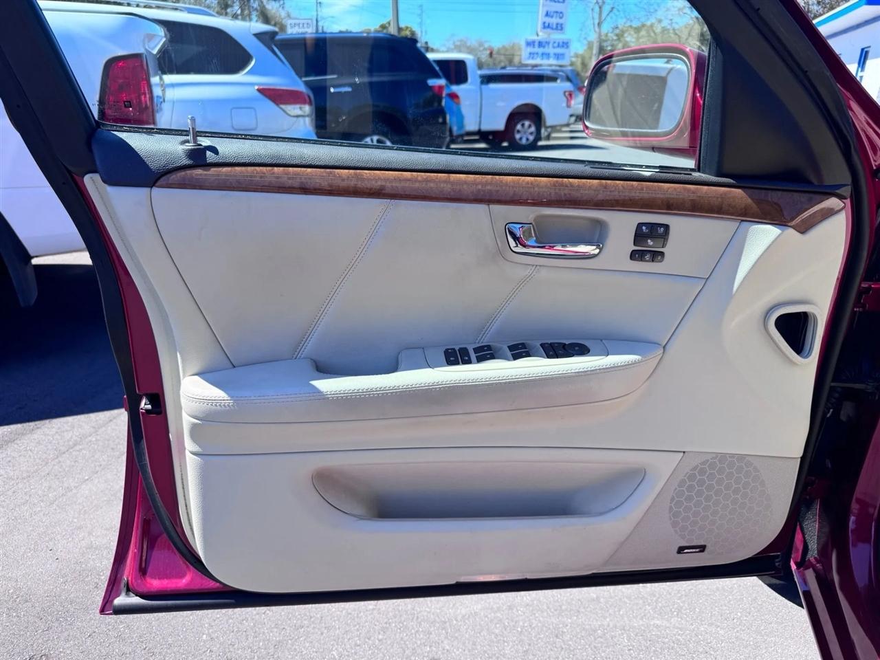 Cadillac DTS 4dr Sdn w/1SE 2008