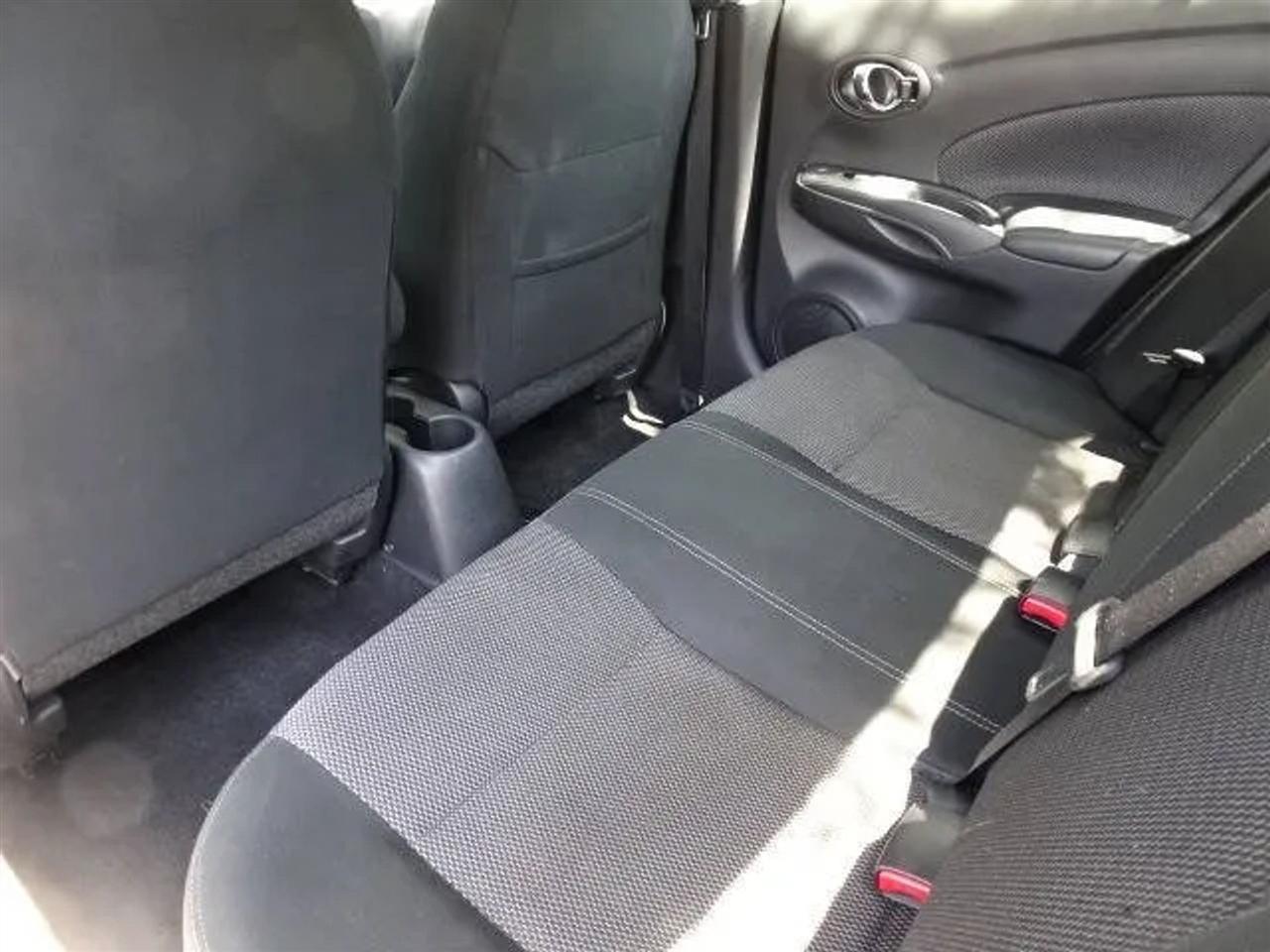 Nissan Versa Sedan SV CVT 2018