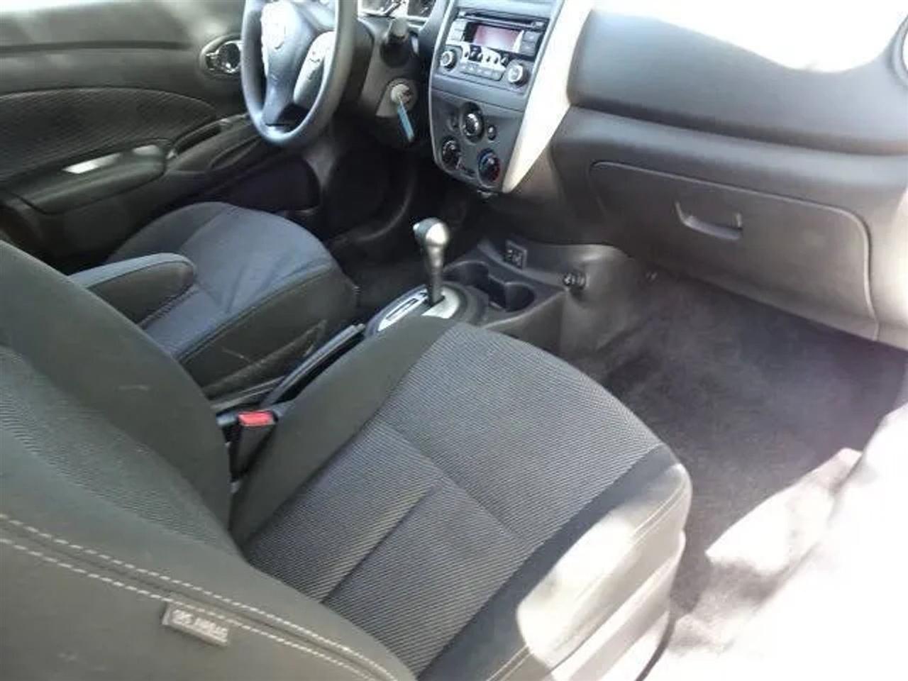 Nissan Versa Sedan SV CVT 2018