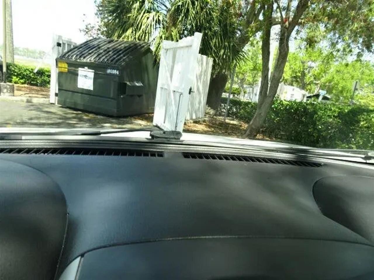 Nissan Versa Sedan SV CVT 2018